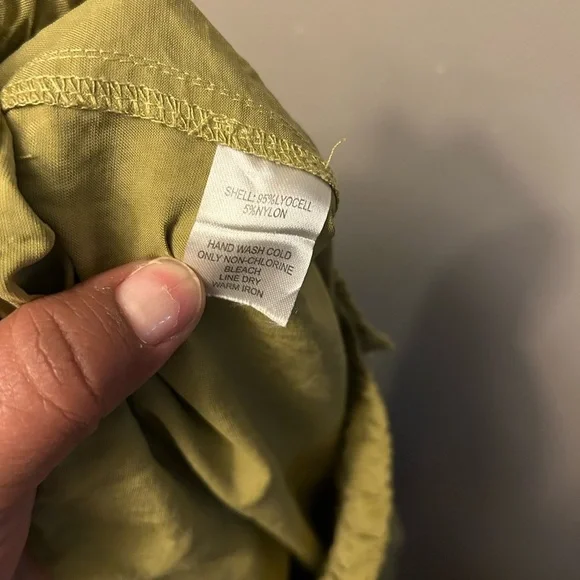 House of Harlow 1960 pants - light olive green wide leg cargo windbreaker - Picture 4 of 9